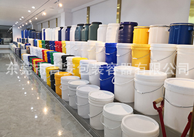 琪琪色源网站吉安容器一楼涂料桶、机油桶展区